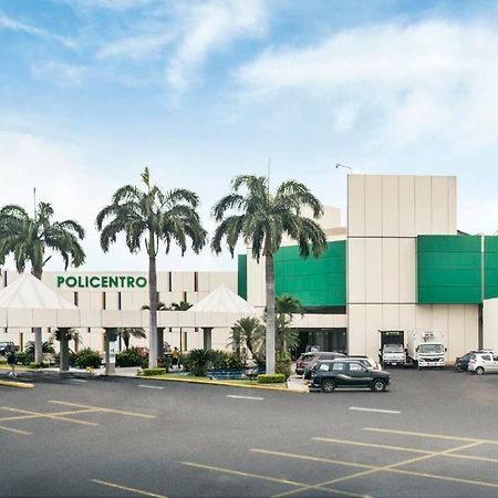 Mega Suite Junto Al San Marino Shopping 과야킬 외부 사진
