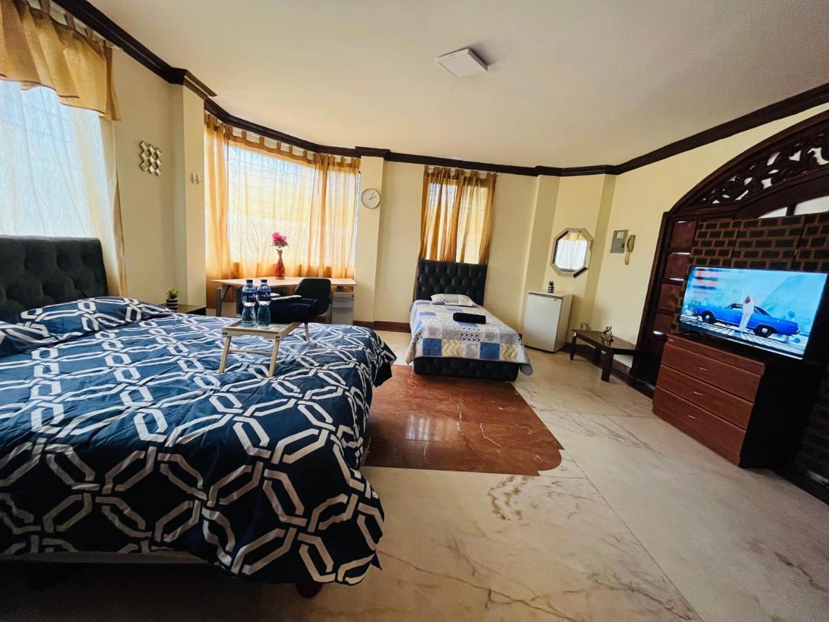 Mega Suite Junto Al San Marino Shopping 과야킬 외부 사진